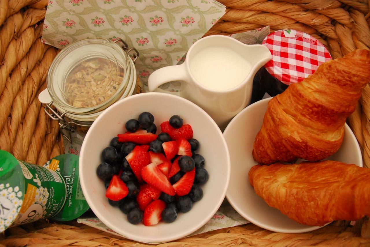 エムズワース Sindles Farm Bed & Breakfast エクステリア 写真