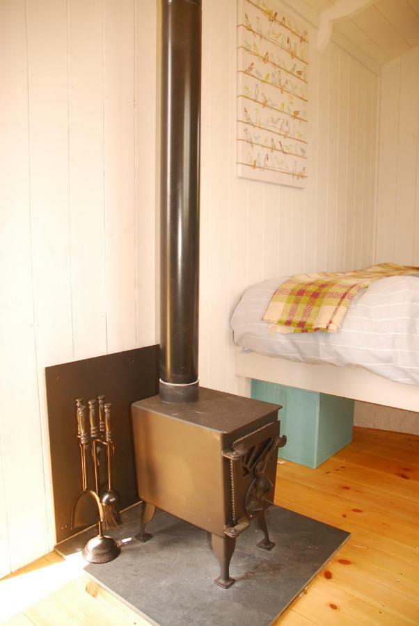 エムズワース Sindles Farm Bed & Breakfast エクステリア 写真
